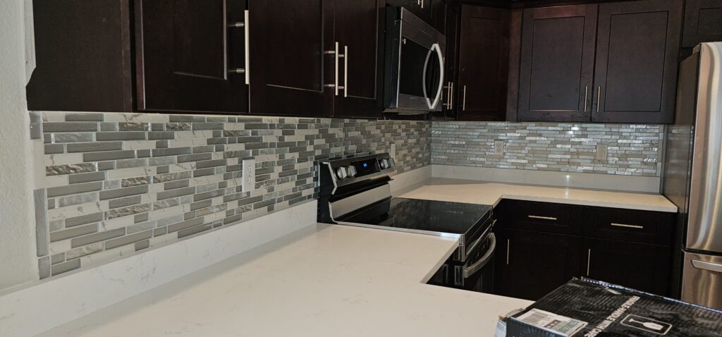 Sleek Glass Kitchen Backsplash